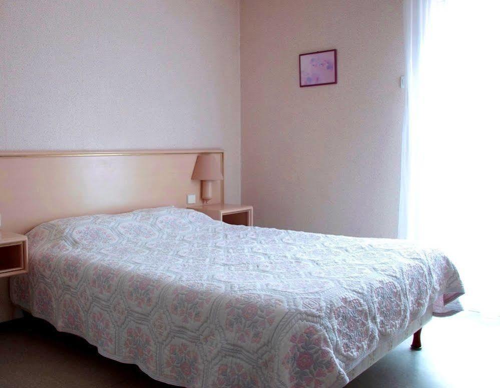 Hotel Du Commerce Tronget 외부 사진