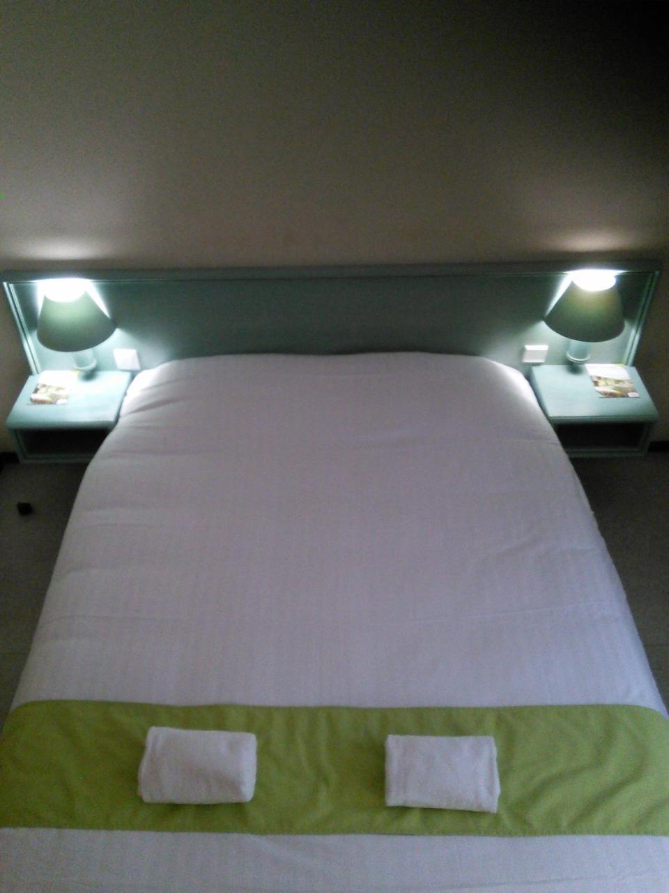 Hotel Du Commerce Tronget 외부 사진