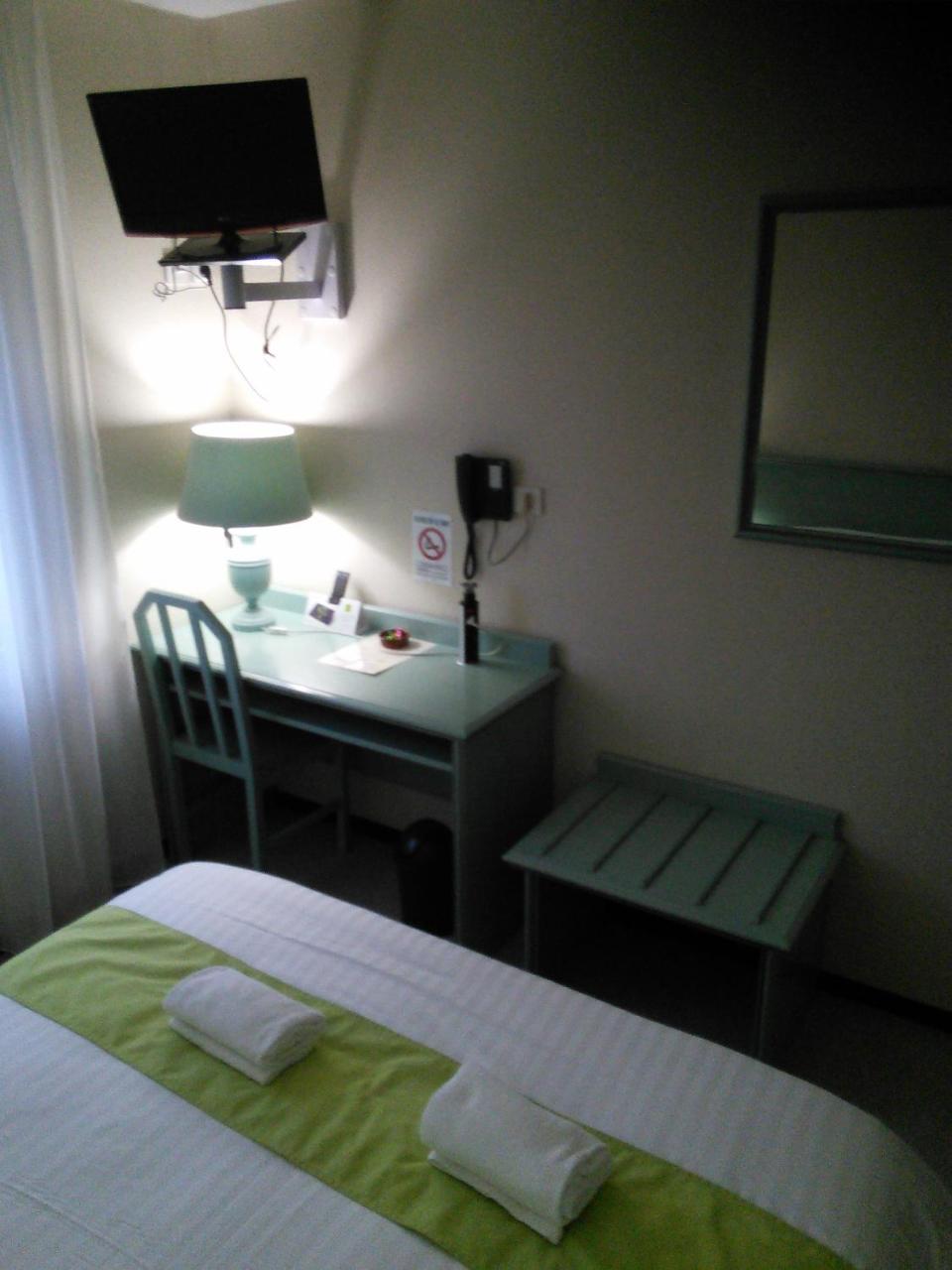 Hotel Du Commerce Tronget 외부 사진